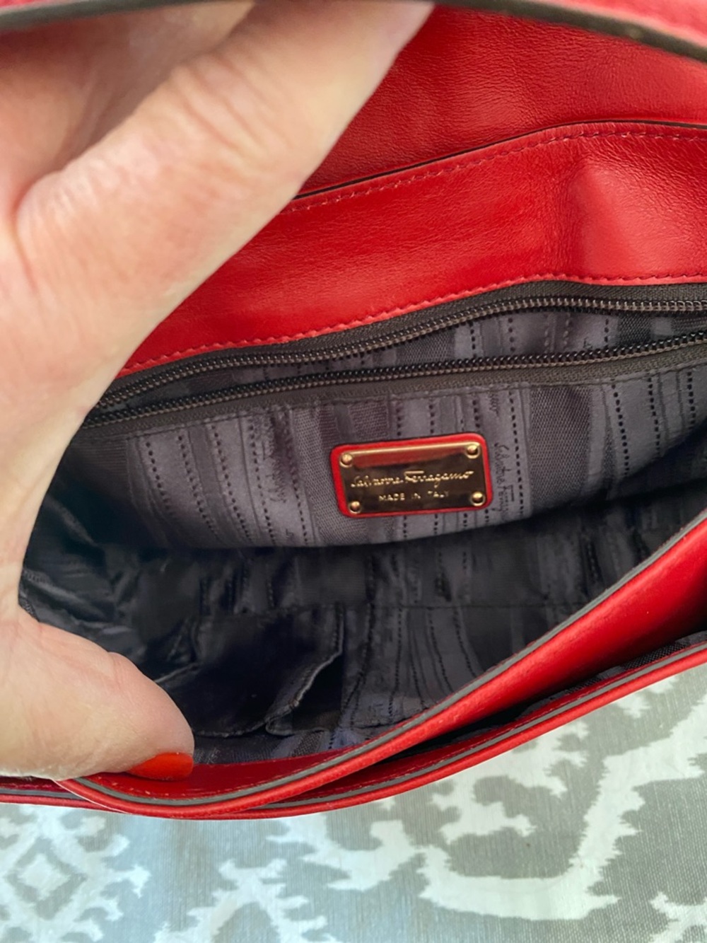 Salvatore Ferragamo Red Leather Shoulder Bag w/Gold Bow and Red Compact Wallet - Picture 6 of 14